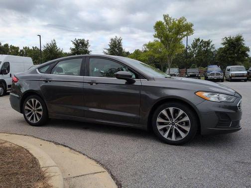 Gray 2019 Ford Fusion SE