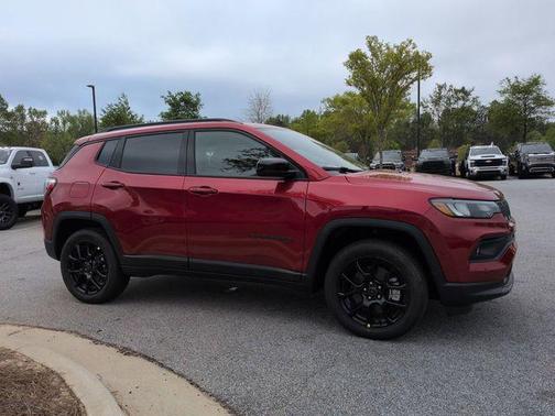 Red Hot Pearlcoat 2026 Jeep Compass Latitude