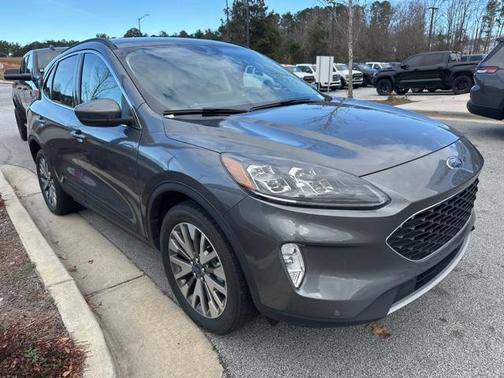 2022 Ford Escape Titanium