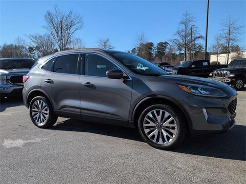 2022 Ford Escape Titanium