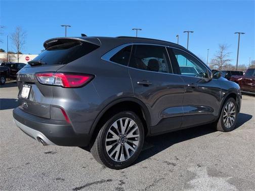 2022 Ford Escape Titanium