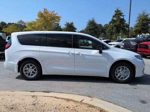 2026 Chrysler Pacifica L