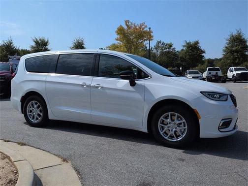 2026 Chrysler Pacifica L