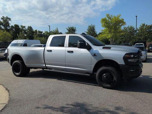 Silver Zynith 2026 RAM 3500 Tradesman Crew Cab 4x4 8' Box