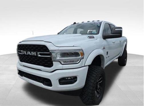 Bright White Clearcoat 2023 RAM 2500 Big Horn Crew Cab 4x4 6'4' Box