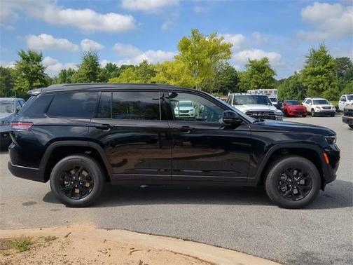 2025 Jeep Grand Cherokee L Altitude