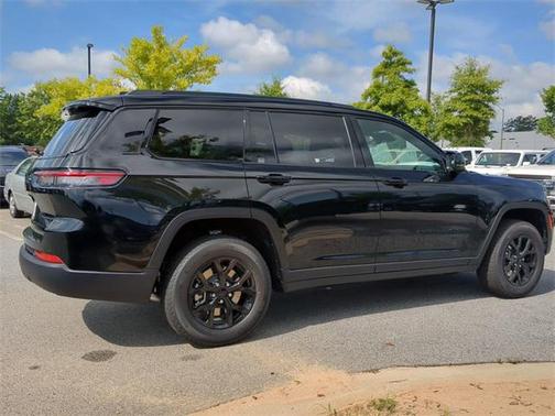 2025 Jeep Grand Cherokee L Altitude