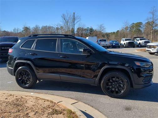 2023 Jeep Cherokee Altitude