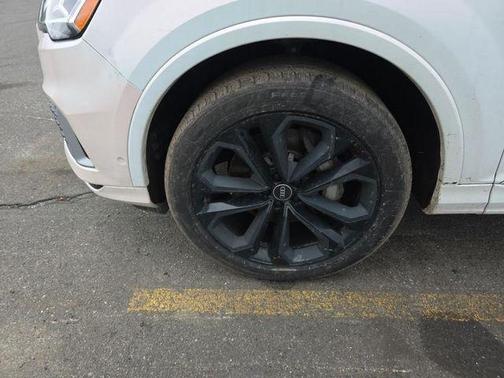 2021 Audi Q7 55 Premium Plus