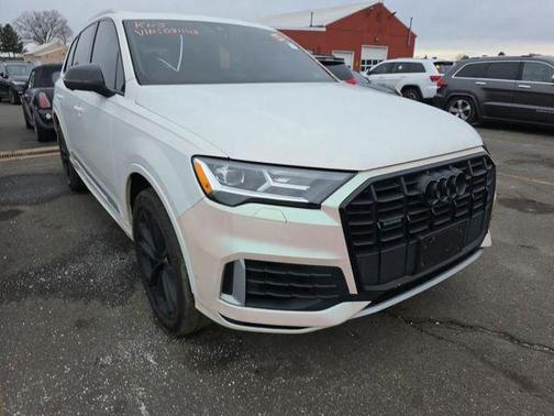 2021 Audi Q7 55 Premium Plus