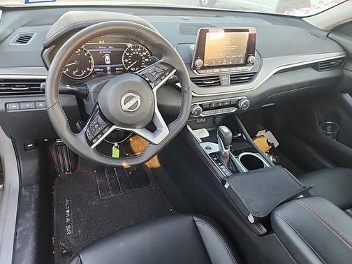 2025 Nissan Altima SR FWD