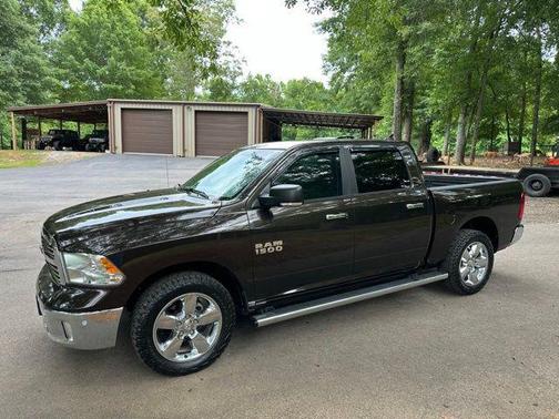 Luxury Brown Pearlcoat 2016 RAM 1500 Big Horn