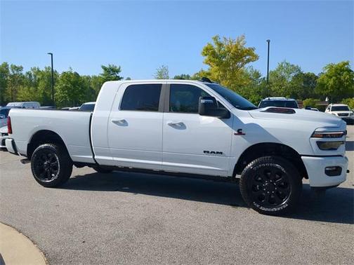 2025 RAM 2500 Laramie Crew Cab 4x4 6'4' Box