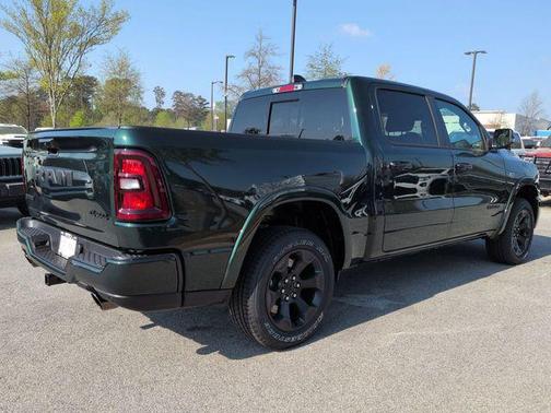 Serrano Green Metallic 2026 RAM 1500 Big Horn/Lone Star
