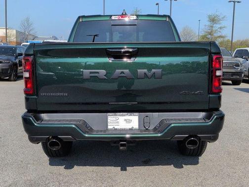 Serrano Green Metallic 2026 RAM 1500 Big Horn/Lone Star