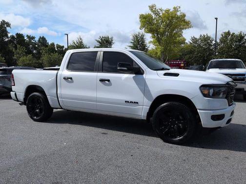 Bright White Clearcoat 2023 RAM 1500 Big Horn/Lone Star
