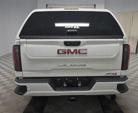 2024 GMC Sierra 2500 AT4
