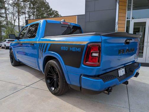 Hydro Blue Pearlcoat 2026 RAM 1500 Big Horn/Lone Star