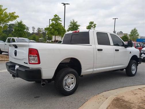 2024 RAM 2500 Tradesman Crew Cab 4x4 6'4' Box