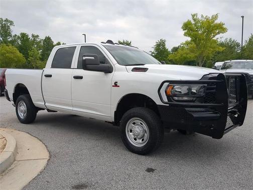 2024 RAM 2500 Tradesman Crew Cab 4x4 6'4' Box