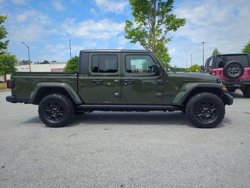 Sarge Green Clearcoat 2021 Jeep Gladiator Willys 4x4