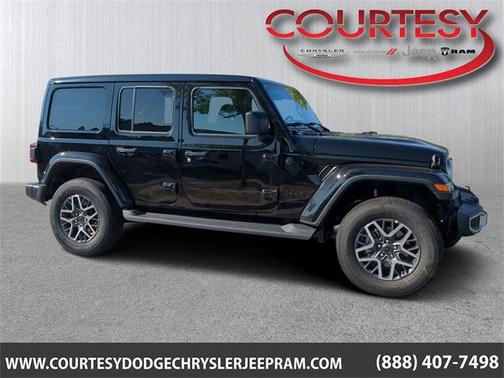 2025 Jeep Wrangler 4-Door Sahara 4x4