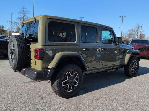 2026 Jeep Wrangler 4-Door Sahara 4x4