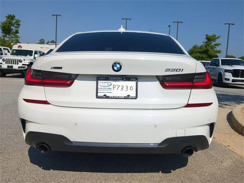 2022 BMW 330 xDrive