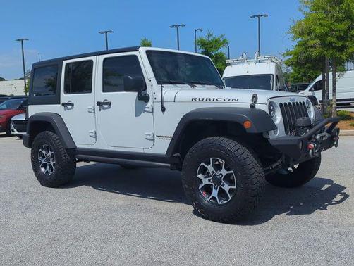 Bright White Clearcoat 2015 Jeep Wrangler Unlimited Rubicon