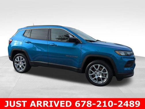 Hydro Blue Pearlcoat 2024 Jeep Compass Latitude Lux