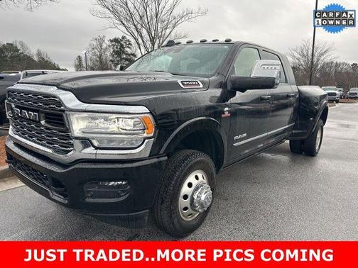 2024 RAM 3500 Limited Mega Cab 4x4 6'4' Box