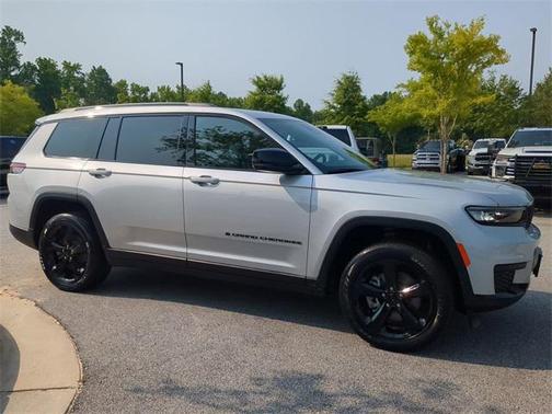 2023 Jeep Grand Cherokee L Altitude