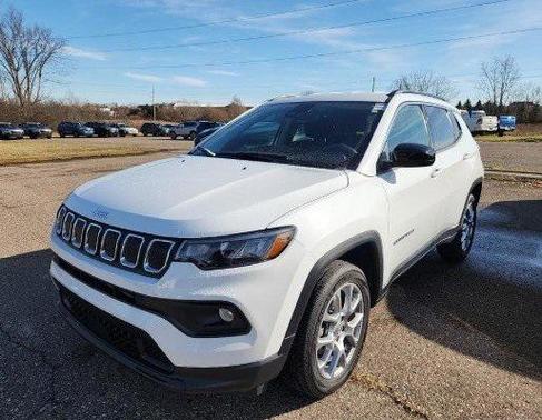 2022 Jeep Compass Latitude Lux