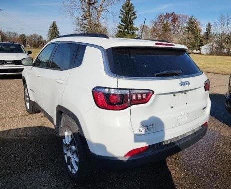 2022 Jeep Compass Latitude Lux