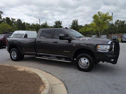 Granite Crystal Metallic Clearcoat 2024 RAM 3500 Big Horn Crew Cab 4x4 8' Box