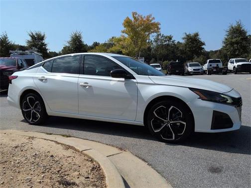 2024 Nissan Altima SR Intelligent AWD