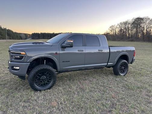 2026 RAM 3500 Limited Mega Cab 4x4 6'4' Box