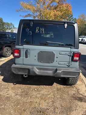 2025 Jeep Wrangler Sport