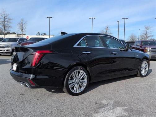 2023 Cadillac CT4 Premium Luxury