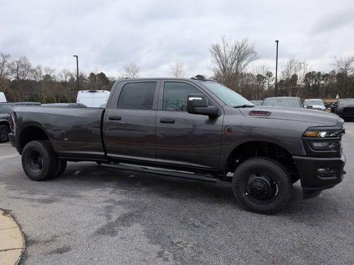2026 RAM 3500 Tradesman Crew Cab 4x4 8' Box