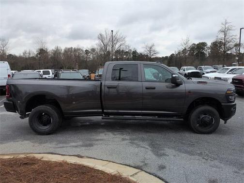 2026 RAM 3500 Tradesman Crew Cab 4x4 8' Box