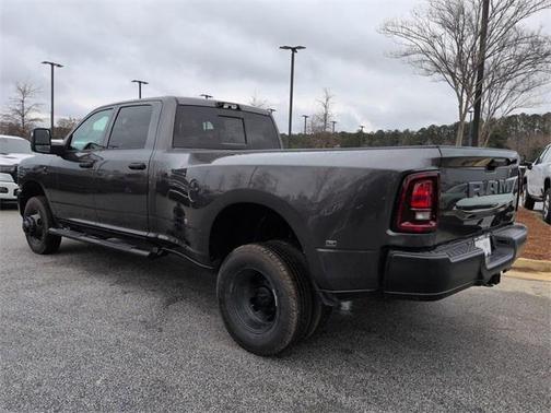 2026 RAM 3500 Tradesman Crew Cab 4x4 8' Box