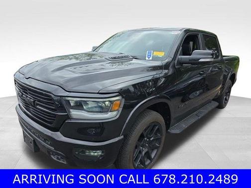 Diamond Black Crystal Pearlcoat 2022 RAM 1500 Laramie
