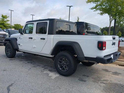 2025 Jeep Gladiator Sport S