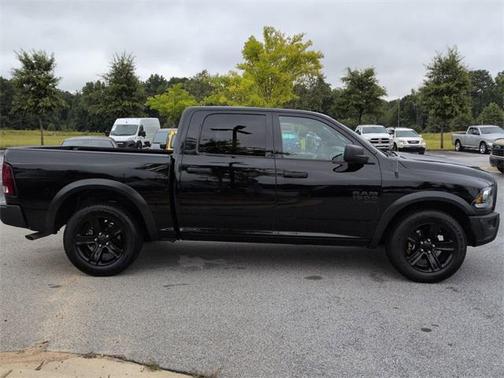 2024 RAM 1500 Classic Warlock Crew Cab 4x2 5'7' Box