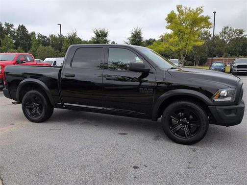 2024 RAM 1500 Classic Warlock Crew Cab 4x2 5'7' Box