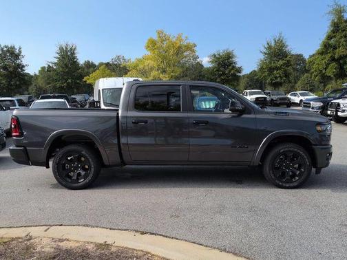 Granite Crystal Metallic Clearcoat 2027 RAM 1500 Big Horn/Lone Star