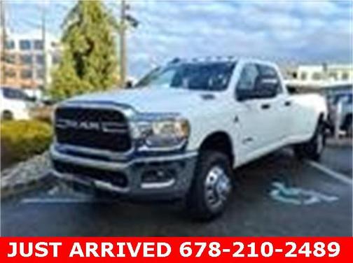 2024 RAM 3500 Big Horn Crew Cab 4x4 8' Box