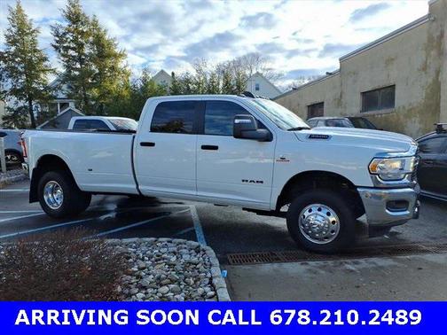 2024 RAM 3500 Big Horn Crew Cab 4x4 8' Box