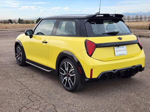 Sunny Side Yellow 2026 MINI Hardtop Cooper S